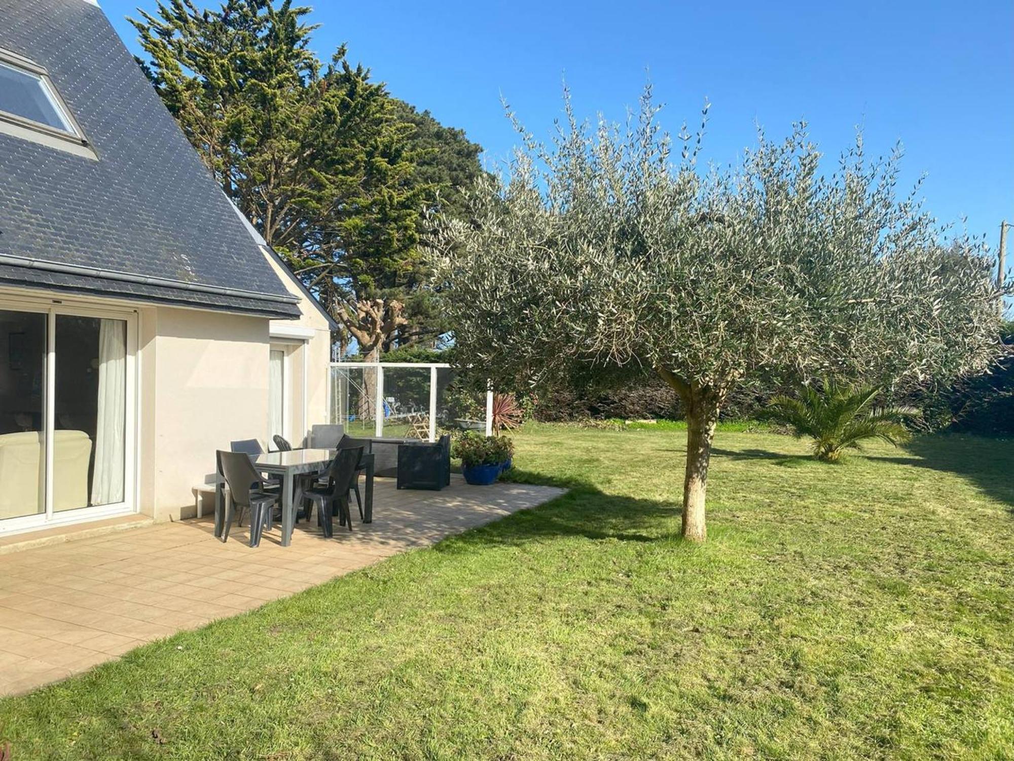 Perros-guirec, 5 Pièces, 8 Personnes - Fr-1-368-8 Hébergement de vacances *